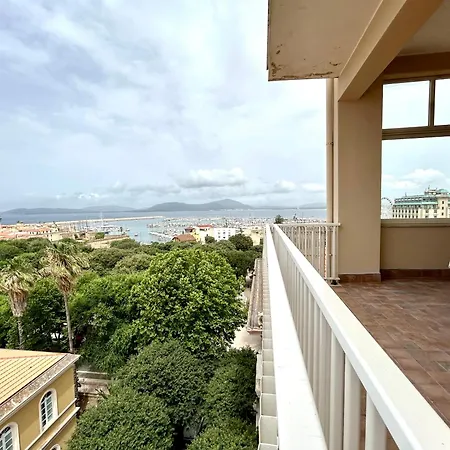 דירה Nuras - Penthouse Antonietta With View אלגהרו